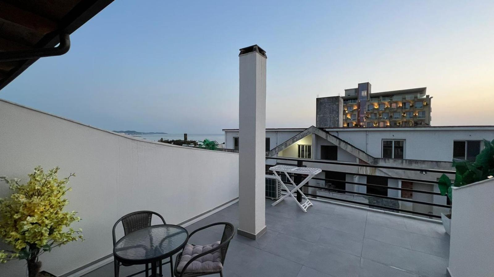 Sea View Apartments Golem  Eksteriør bilde